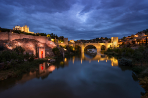 Baño de la Cava y Puente de San Martín